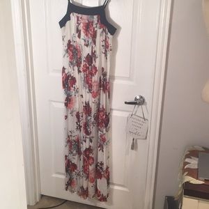 Xhilaration Floral Print Maxi Dress